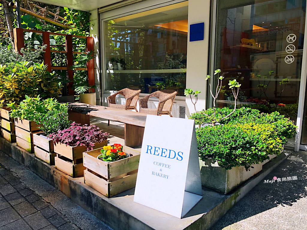 Reeds Coffee & Bakery