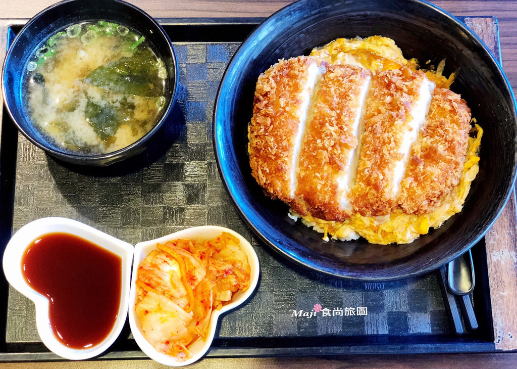 新丼無敵炸豬排丼套餐