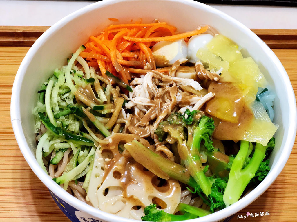 魯八宝涼麵東湖店