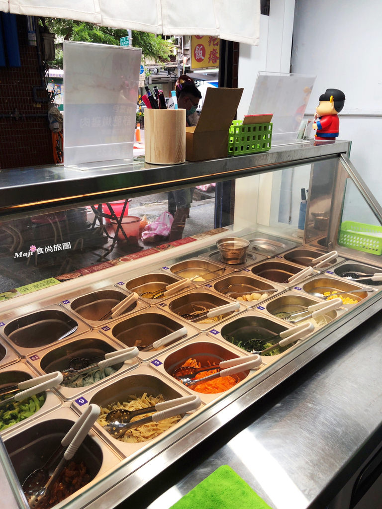 魯八宝涼麵東湖店