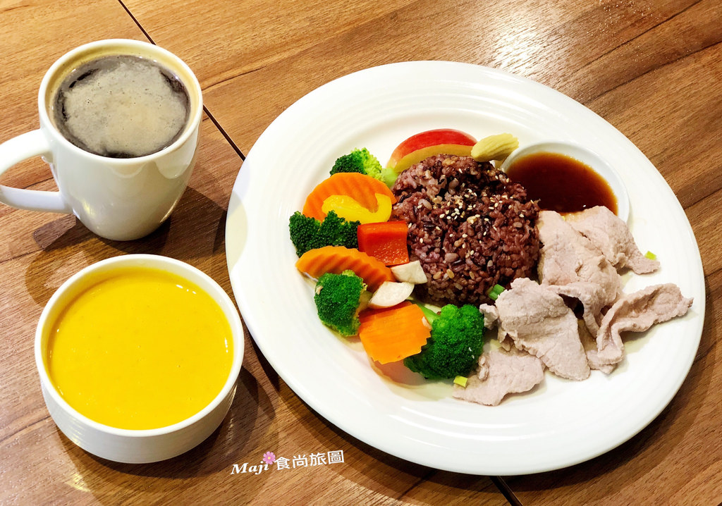 低脂松阪豬肉飯套餐