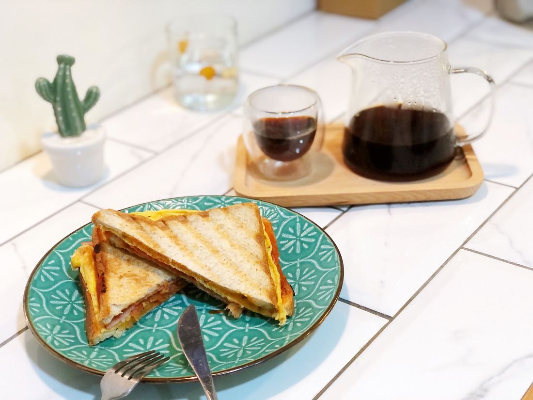 隱藏內科園區巷弄中的自家烘培咖啡廳 U2 Coffee友途咖啡  驚艷好喝的咖啡和舒芙蕾厚鬆餅 - 第20張圖 U2 Coffee 友途咖啡