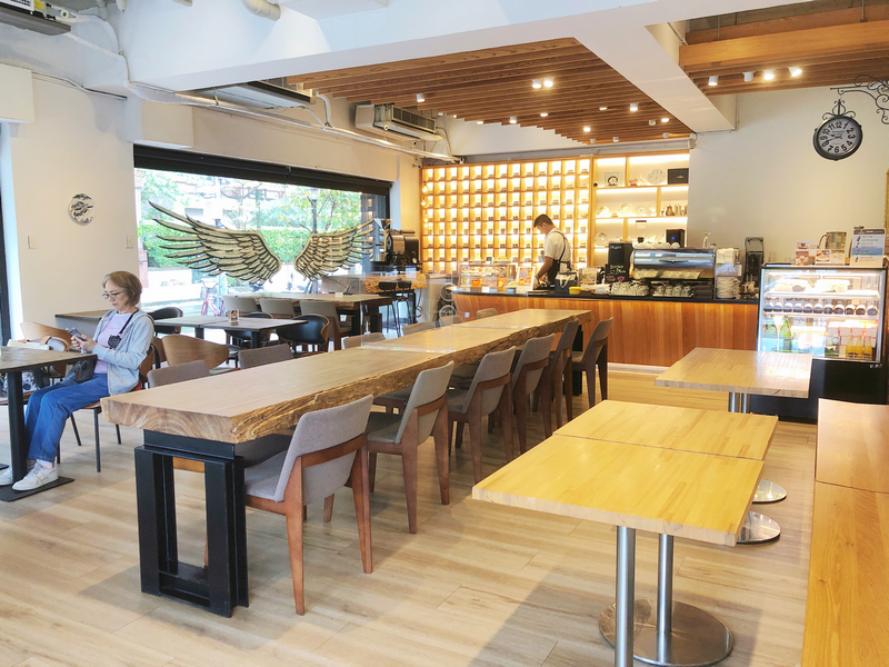 波赫士領地精品咖啡館明水店|台北大直不限時咖啡廳推薦,開心果奶霜千層必吃甜點 - 第9張圖 波赫士領地精品咖啡館 明水店 空間環境