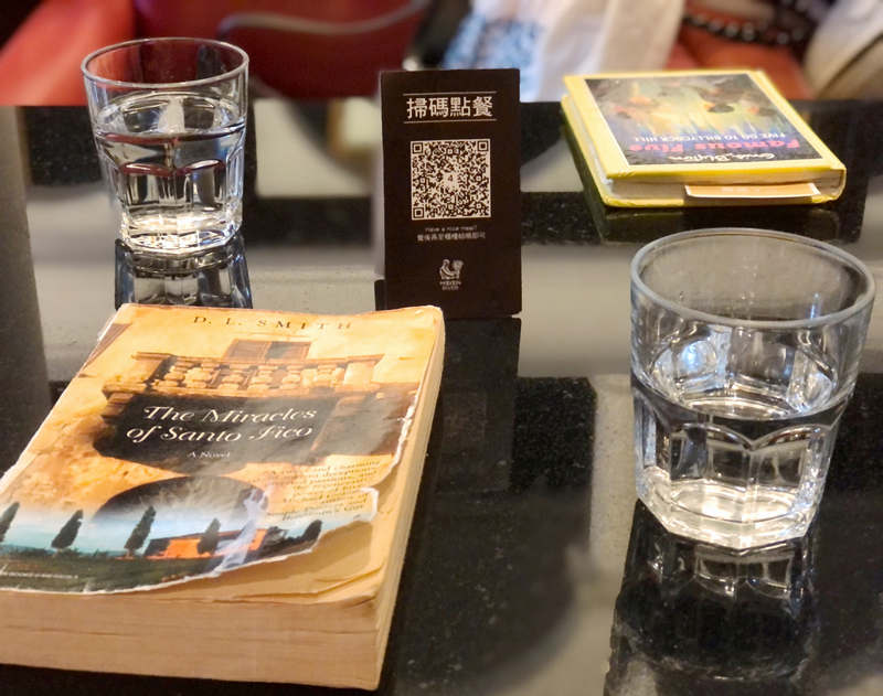 Moooon River Cafe & Books 菜單