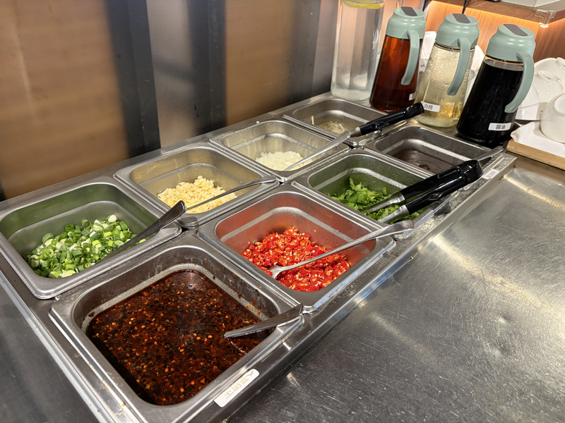 潮牛殿溫體牛創意鍋物評價|松山區美食分享・民生社區火鍋食記 - 第15張圖 潮牛殿溫體牛創意鍋物