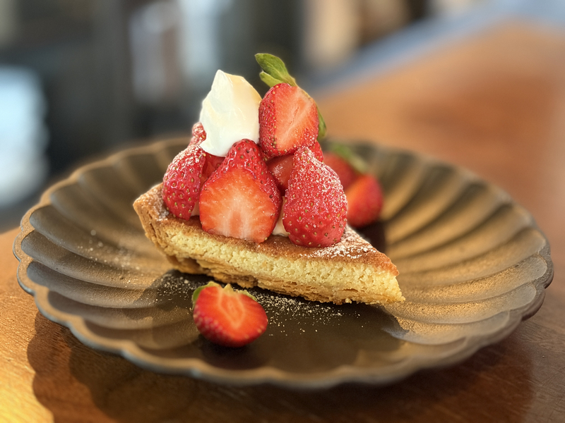 暗室微光 草莓卡士達塔